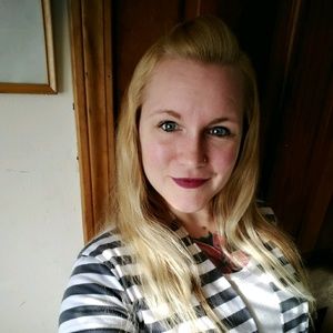 Meet your Posher, Lindsey